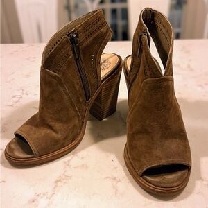 Vince Camuto Tan Suede Peep-Toe Heels